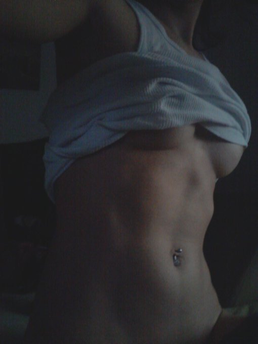 Happy #tittietuesday @playboylive http://t.co/4hyXbYV8<a href="/tag/tittietuesday"class="tags">#tittietuesday</a><a class="tags" target="_blank" title="On Twitter" href="/?out=eyJ0eXAiOiJKV1QiLCJhbGciOiJIUzUxMiJ9.eyJpYXQiOjE3MjQ3MTE5MDQsImlzcyI6InR3cG9ybnN0YXJzLmNvbSIsIm5iZiI6MTcyNDcxMTkwNCwiZXhwIjoxNzU2MjQ3OTA0LCJyZWRpcmVjdF91cmwiOiJodHRwczovL3R3aXR0ZXIuY29tL3BsYXlib3lsaXZlIn0.P1Uc_C-QZFUXnA_Ro5hLiMOBFa6jerk5UjuqtNFy07m0UfopHc5qjxyKpBkPzjFx01HouPnMV0yhj7sE4J2o-A">@playboylive</a>