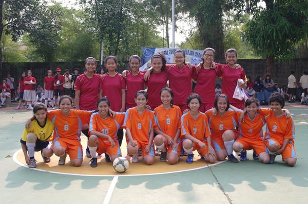 CHACUP9's tweet photo. #MemoriesofCHACUP9 #FutsalPutri #20 http://t.co/gWjU0X8M