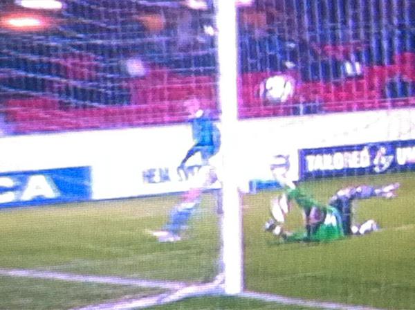 ClaudioZuliani's tweet photo. Cucchiaio di Immobile 3-2 Italia http://t.co/KGWgArdo