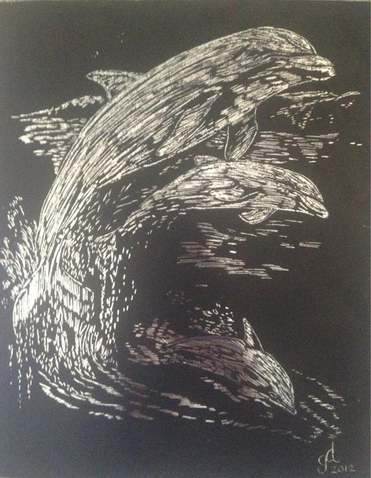 Mini art project! #art #artist #revealsilver #dolphins #water #oceantricks #feellikeakidagain http://t<a href="/tag/art"class="tags">#art</a><a href="/tag/artist"class="tags">#artist</a><a href="/tag/revealsilver"class="tags">#revealsilver</a><a href="/tag/dolphins"class="tags">#dolphins</a><a href="/tag/water"class="tags"><span>#water</span></a><a href="/tag/feellikeakidagain"class="tags"><span>#feellikeakidagain</span></a><a href="/tag/oceantricks"class="tags"><span>#oceantricks</span></a>