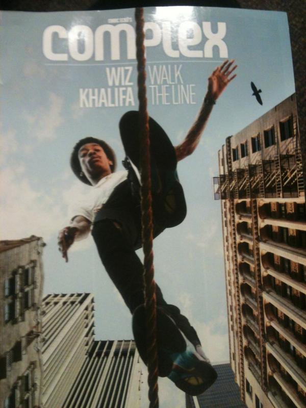 Delaney_Bass's tweet image. Complex magazine in my docs office? #steppinup #trendyAF