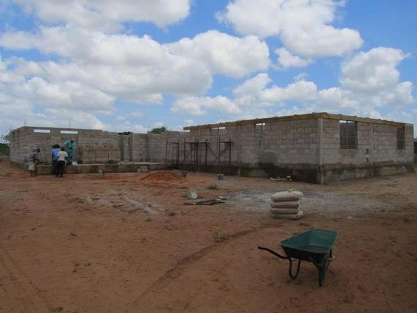 ProjectMoz's tweet image. Casa Gemma has officially reached roof level- amazing!!!