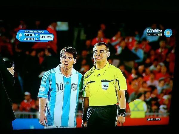 messi - Chile-  Argentina (Messi+10) A5Xs1AnCMAICR1s