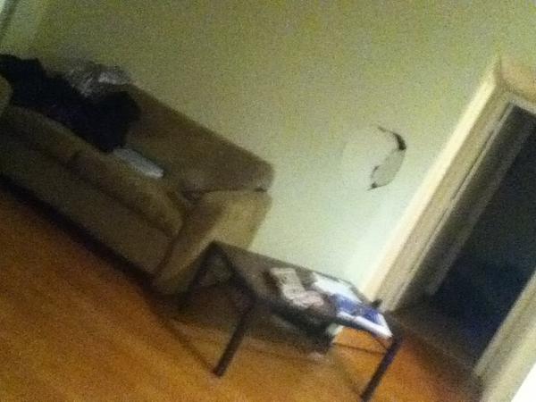 SenpaiGainz's tweet image. @sickcoverman @lunawrestler152 and my anger problems! So we decided to mosh #UTSA #UTSAProblems #WhatDoWeDo???