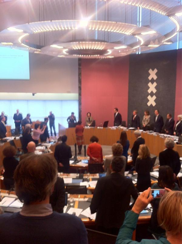 RikTorn's tweet photo. Felicitaties voor @MariannePoot die zojuist is toegelaten als lid van de gemeenteraad http://t.co/elGvwwmd