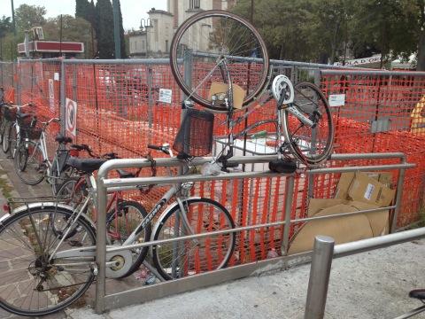 C'è chi riesce sempre a trovare un parcheggio!