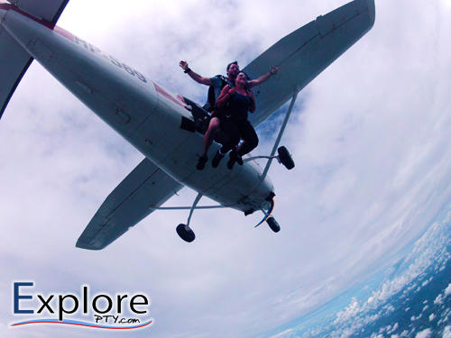 ExplorePTY's tweet image. ExplorePTY.com  - Tour de Paracaidismo tipo "Tandem" ahora en Panamá!