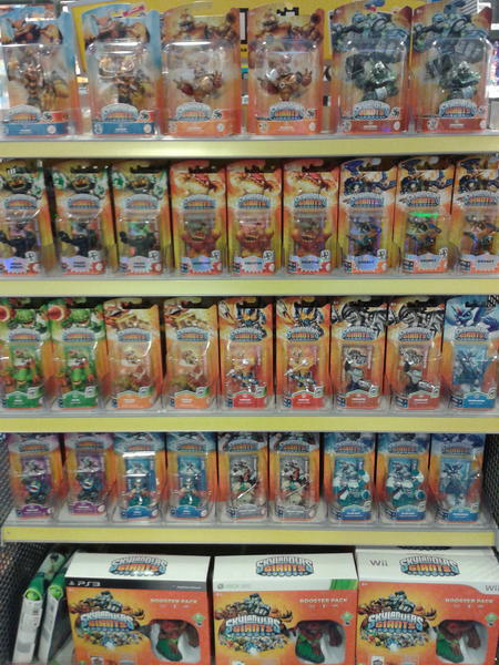 #Skylanders Giants zijn vanaf nu verkrijgbaar. Kom snel kijken. #Intertoys