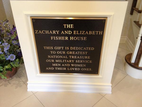 USArmy's tweet photo. Thanks volunteers & @FisherHouseFdtn! MT @MilitaryAvenue: At the Miami Fisher House w/ volunteers working hard #COS2012 http://t.co/H0L1xp6Y