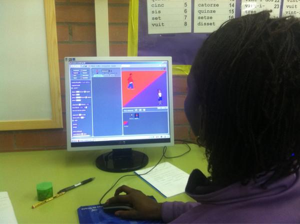 eduardm's tweet image. Today we resumed the TICTAC project presented at #scratchmit2012. Here a girl from Salt programming with #scratch.