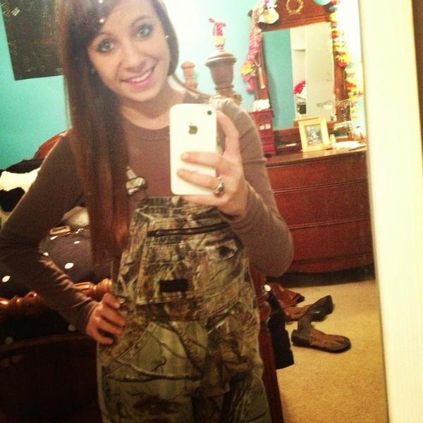 abbey_b3's tweet image. #mirrorpicwed #camoedition
