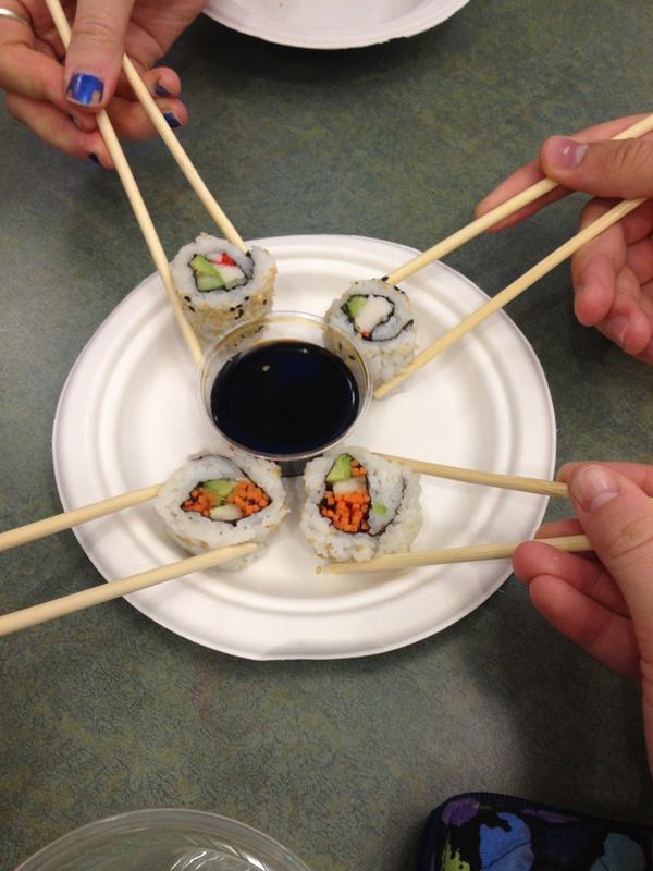 kit_kath12's tweet image. Sushi time! #exceptali #asushiadaykeepsthedoctoraway @colthegeagster @ali_abramson @hammyem