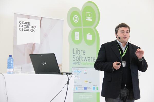 cenatic's tweet photo. "El #softwarelibre ahorra a la economía europea 450 mil millones de euros". Carlos Daffara en la #lswc2012 http://t.co/LbRYzaZ8