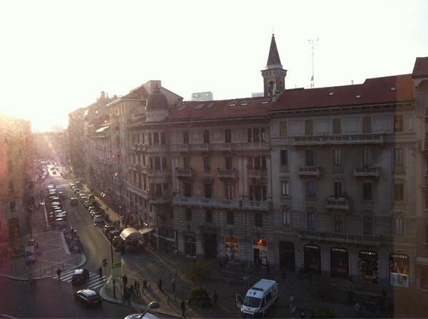 AleAngel030's tweet photo. @DavideAHO anche Milano cmq ha il suo fascino!! O mia bela maduninaaaaa...!!! http://t.co/lxIqezQs