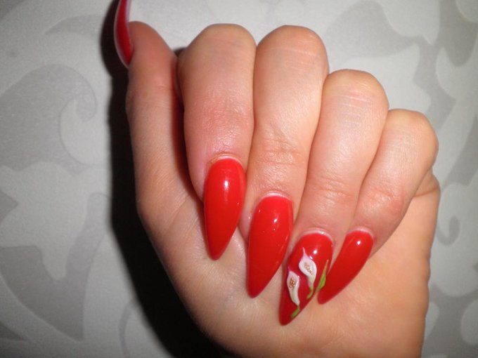 new red nails &amp;lt;3 http://t.co/YdXVSss4<a href="/tag/mvsales"class="tags"><span>#mvsales</span></a>