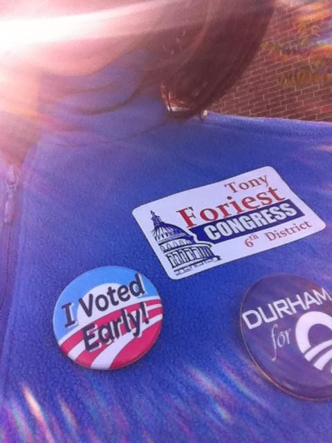 KateFellman's tweet image. @OFA_NC - long lines in North Durham! #FourMoreYears @TonyForiest @BullCityDems