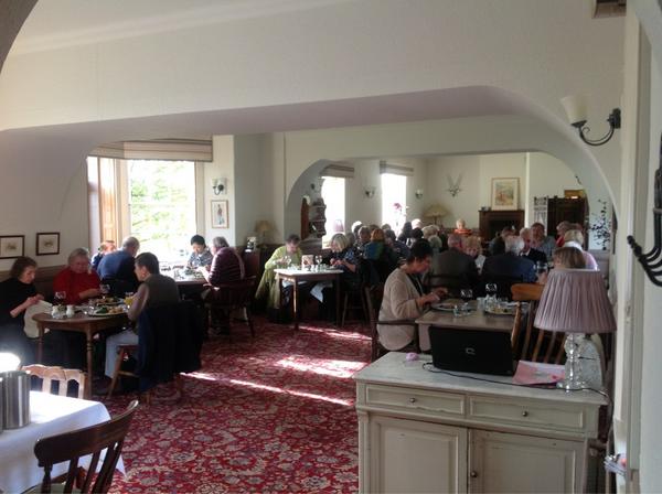 OverstoneArms's tweet photo. The @royalacademy enjoying lunch today. Coq au vin, followed by apple and berry crumble....yum yum #foodnews http://t.co/jLJPzhIA
