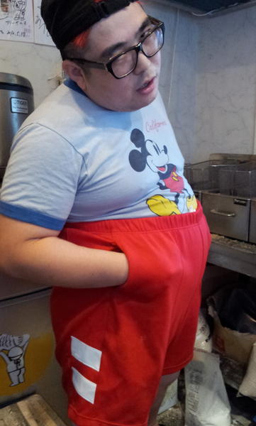 おやき 芸人 の格闘技の戦績や動画について 現在の事務所はどこ フルエン