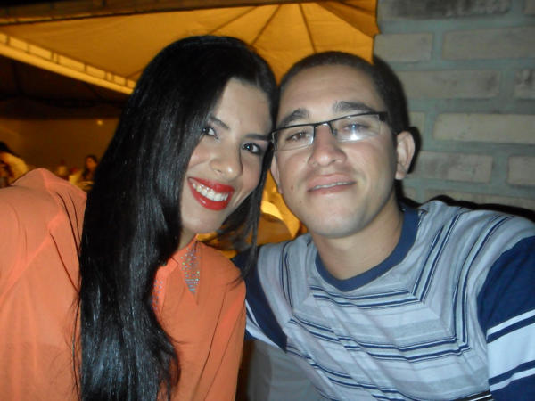 _yarynha's tweet photo. Amor para sempre!
Pode crer:) http://t.co/ZrPBVuXe