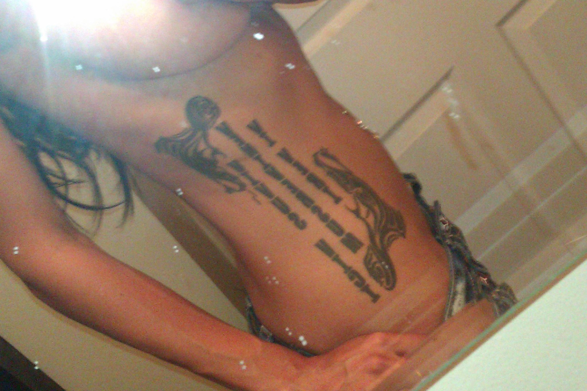 ."@mikebaker1976: What does your tattoo look like? Do you have a close up of it?" RantothefirstbathroommirrorIcouldfind http://t.co/T20zpf1L