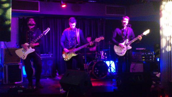 <a href="/sonsofmeteora/">Sons of Meteora</a> petándolo!!!