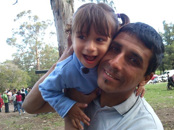 marzo26's tweet photo. Mi hija y yo http://t.co/6hULLnpW