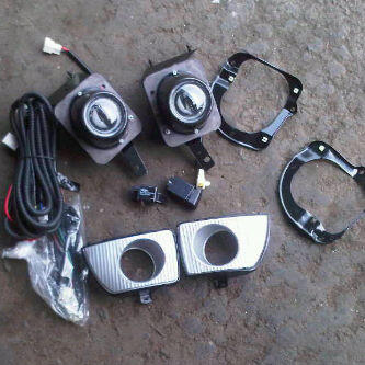 RARECARitem's tweet photo. Spec.Rare item WTS: foglamp Evo 3 http://t.co/L1WWXjvK
