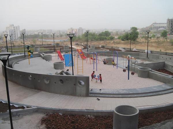 Pride Platinum: Site Progress ...Amenities