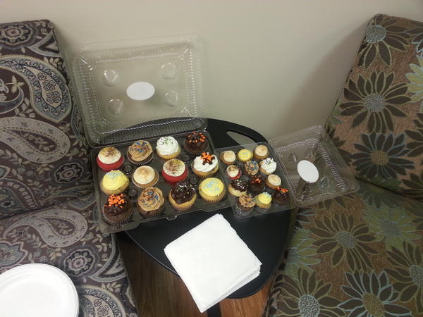 InnerActionLLC's tweet photo. Great turnout at @SBASECAMP this morning! Thanks for the cupcakes @the_cupcakerie http://t.co/6cGfOSVO