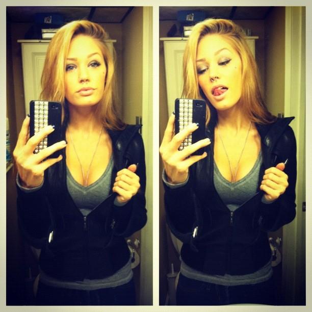 I'm tellin ya to loosin up my buttons baby 💋😏 http://t.co/QHYW2TAH<a href="/tag/bejealous"class="tags"><span>#bejealous</span></a>