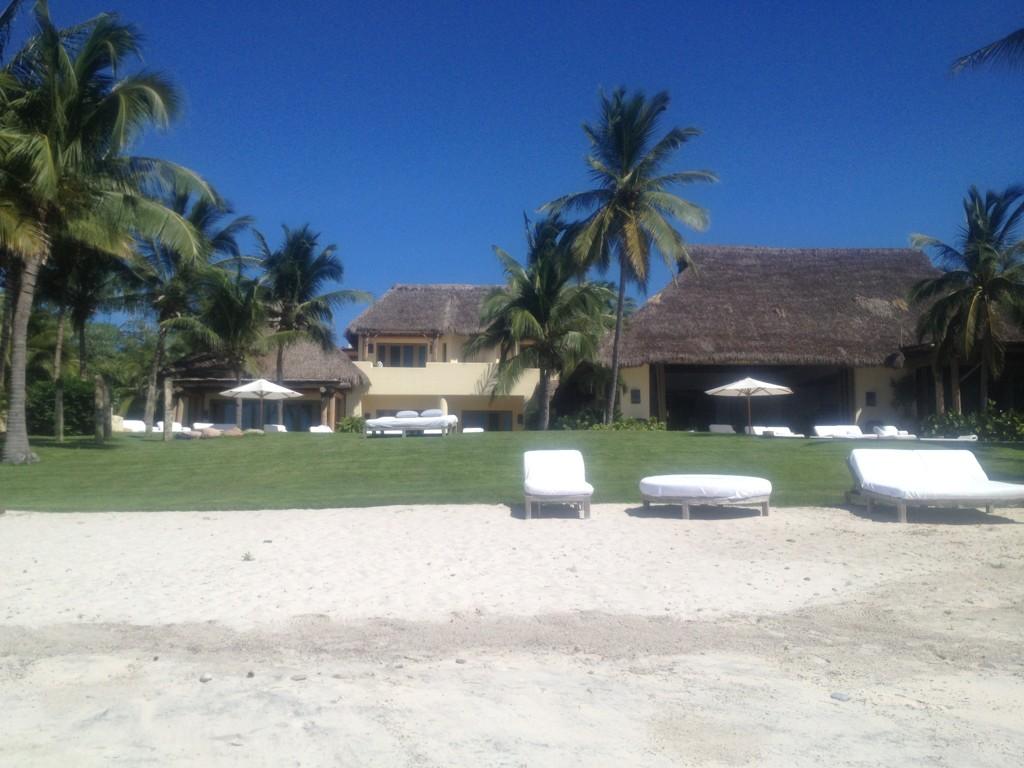 @therealjoefrancis thanks for the amazing time in Mexico Xo http://t.co/Z1DD9TfD
