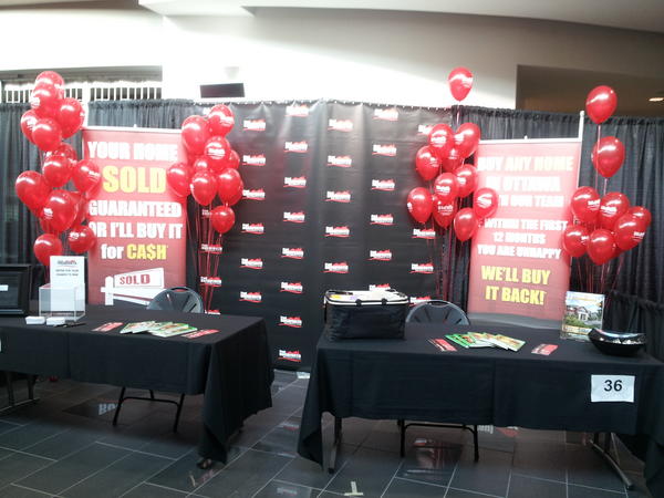 All ready for Orleans Business Showcase <a href="/PaulRushforthRE/">Paul Rushforth</a> <a href="/ErinRPeck/">Erin Peck</a> <a href="/crashthewolf/">Steve Cooper</a> <a href="/tracyrobillard/">Tracy Robillard</a> <a href="/MikeMachargo/">Michael Machargo</a>