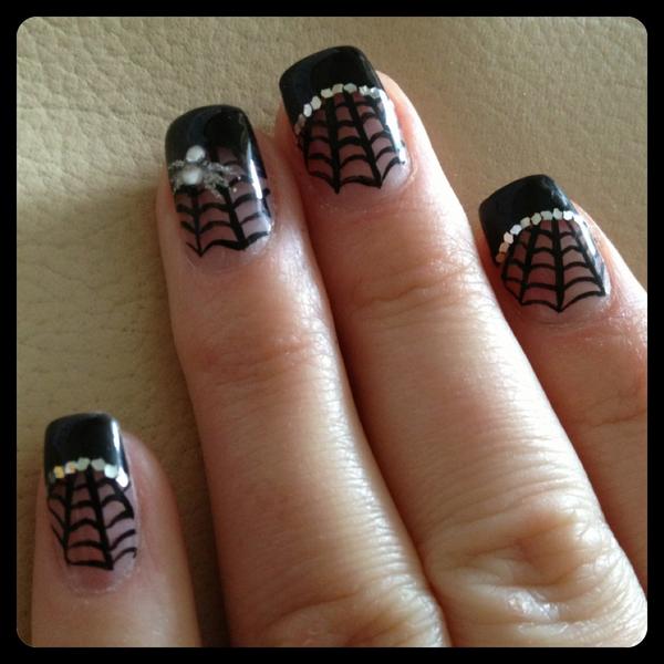 NailsBySarahW's tweet photo. Halloween xx http://t.co/qFZaWe2K