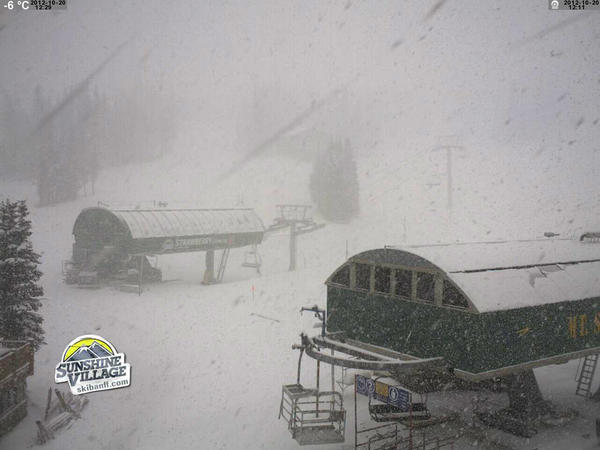 SunshineVillage's tweet photo. RT @fraserwilkin: RT @weathertoski: Snowing heavily in #Sunshinevillage #Banff http://t.co/AfnPaF6H