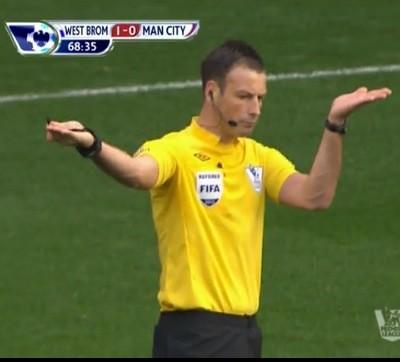 VSorholt's tweet image. Mark "Walk like an egyptian" Clattenburg #2fcf #2pl
