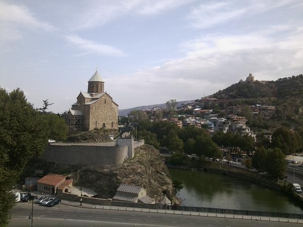 AmazingTravelGe's tweet image. Metekhi church.Tbilisi