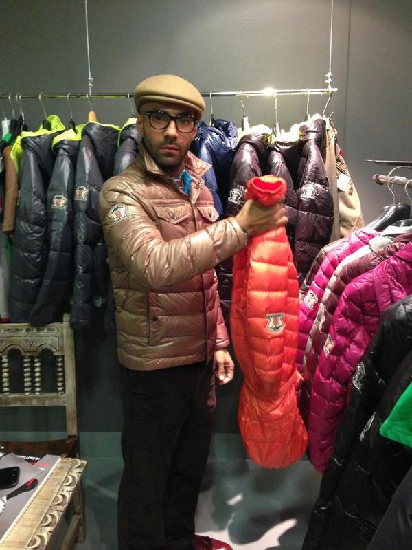 TheLograda's tweet photo. Le Style Est La Vetement De La Pensée #LOGRADA ;) http://t.co/1tzcHTau