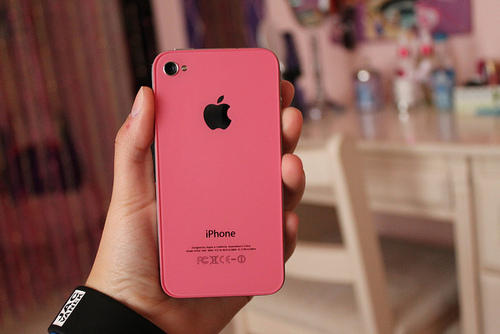 FallFever1's tweet image. RT if you have/ want an Iphone