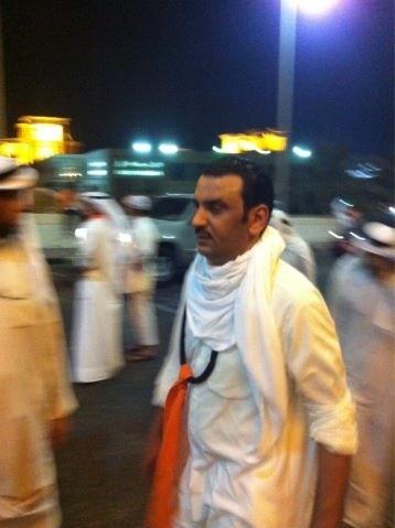 الوشيحي ..

أختلفت معاك كثير و ما تعجبني كـ إعلامي ..

لكن في هذي الصوره أنت أحد " أحرار وطني " ..

#مسيرة__كرامة_وطن