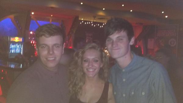 JamesMelia1's tweet image. Such a good weekend, special mention to these two. #nicelittlepair #ofpeople