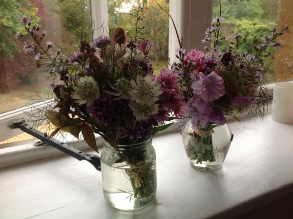 Last of the summer flowers #handtiedposies #cuttingflowers