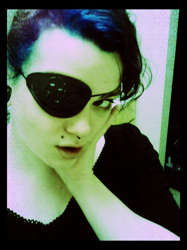 VanHairoine's tweet image. Gettin‘ ready for Halloweeeen! #piratepatch #bluehair