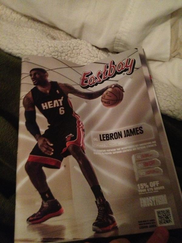 3FMckinney's tweet image. Couldn't wait I check the mail make in the day an find on o these.  #sneakers and #starterjackets