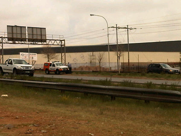 styvymike's tweet photo. @PigSpotter porkies on m2 east on ramp http://t.co/iUHn2m1F