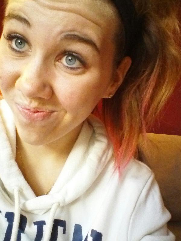 maddiklause's tweet image. My eyes &amp;gt;&amp;gt;&amp;gt; #differentcolor #weird