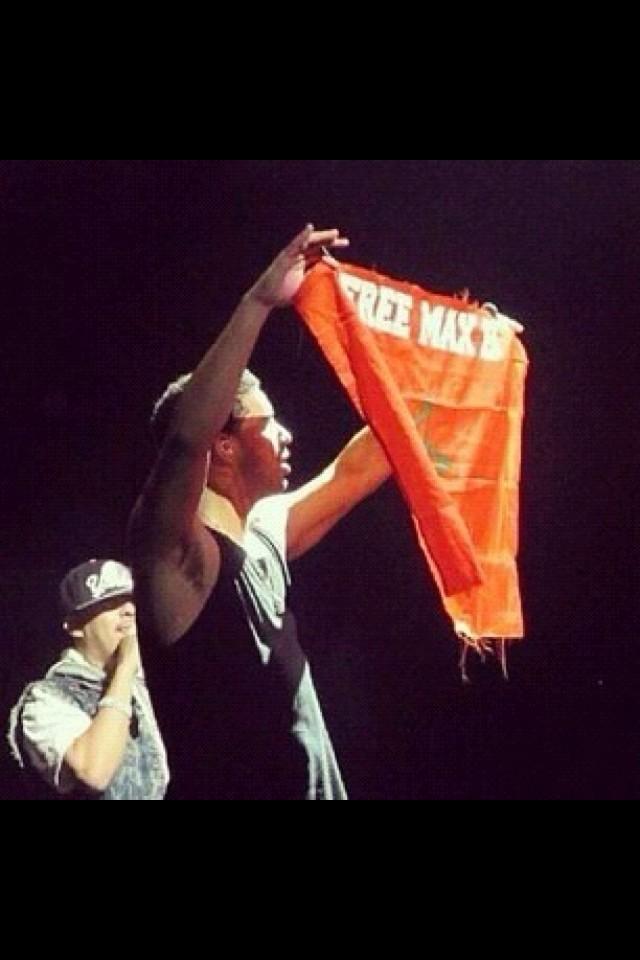 A60xWqXCcAAMwIZ.jpg:large