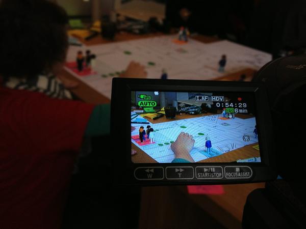 mauroalex's tweet photo. Prototyping @SusJamBerlin #GSusJ12 http://t.co/rZLyfz2Z