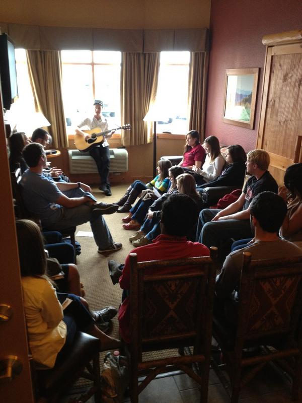 FBCColumbiaSC's tweet image. College students worshiping this morning at their fall retreat. #firstcollege