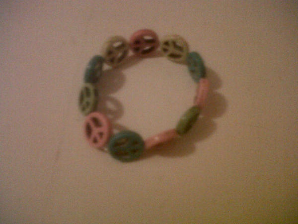 Tssieraden's tweet photo. Superleuke peaceteken armband! 4,10 http://t.co/JZcU17bC