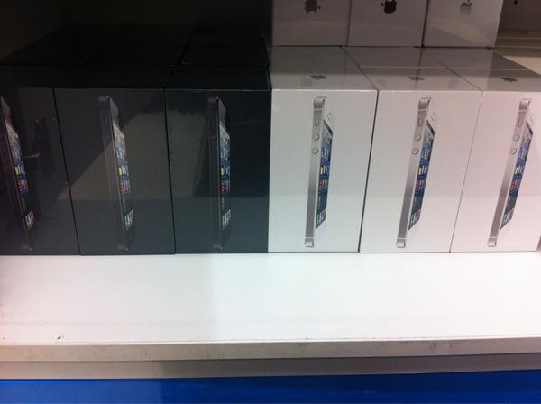 EleishaS_JBaus's tweet photo. #iphone5 back in stock @JBPiccadilly ! Come see me for all your #Telstra and #iPhone needs! http://t.co/ywEXGgui